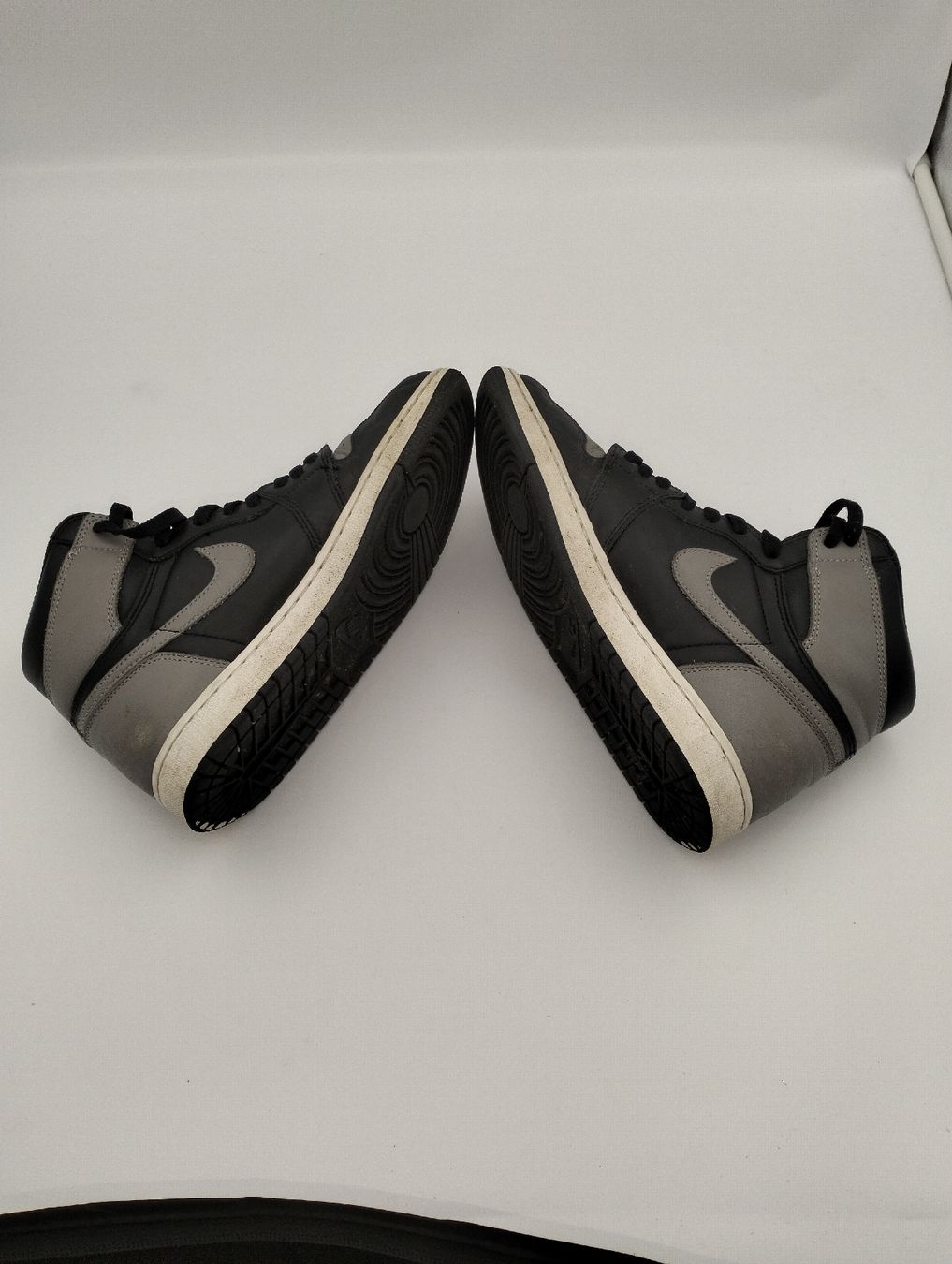 Jordan Scarpe da uomo: Nike Air Jordan 1 Retro High – Usato da Widnau venduto da Snkrs.sales 4