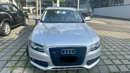 Audi A4 Avant 3.0 TDI qua. silber occasion 288000 km