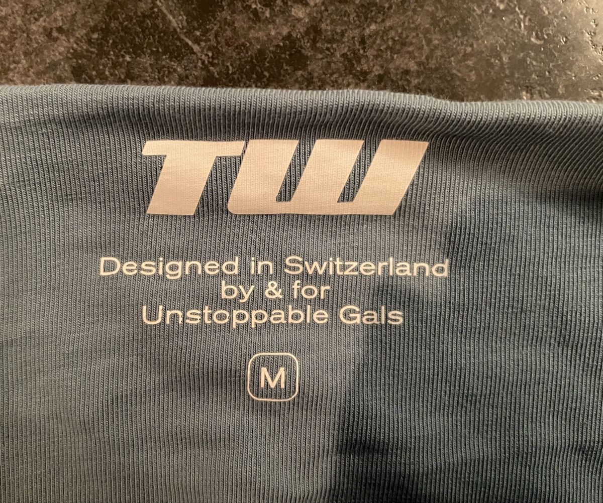 Tops: Top-Shirt – Gebraucht aus Mettmenstetten von sde_mnv2 4