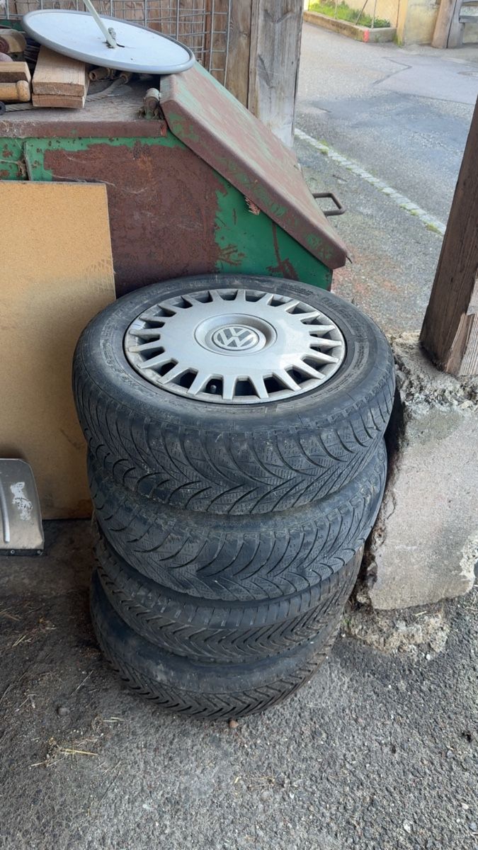 Pneumatici & Ruote complete: VW Golf 4 Räder/roues – Usato da Ederswiler venduto da sve_xff8