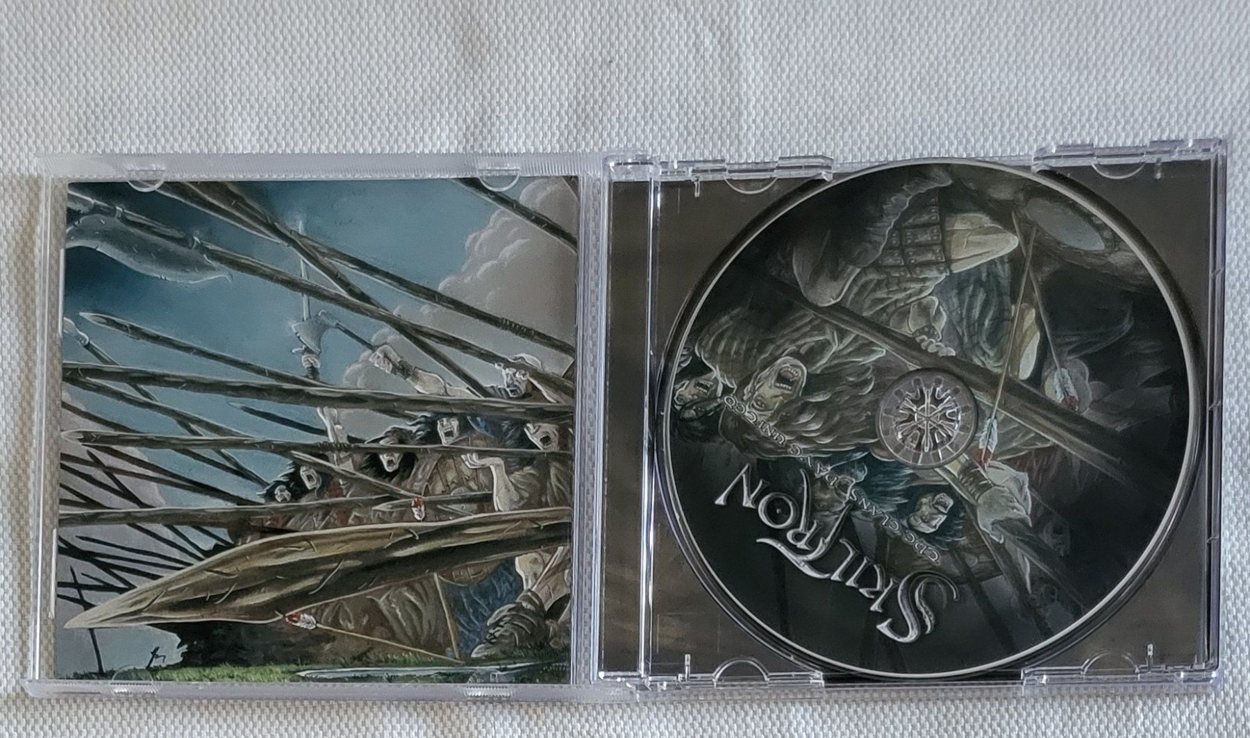CD: Skiltron - The clans are united – Usato da Villars-sur-glane venduto da Epsilonhike 2