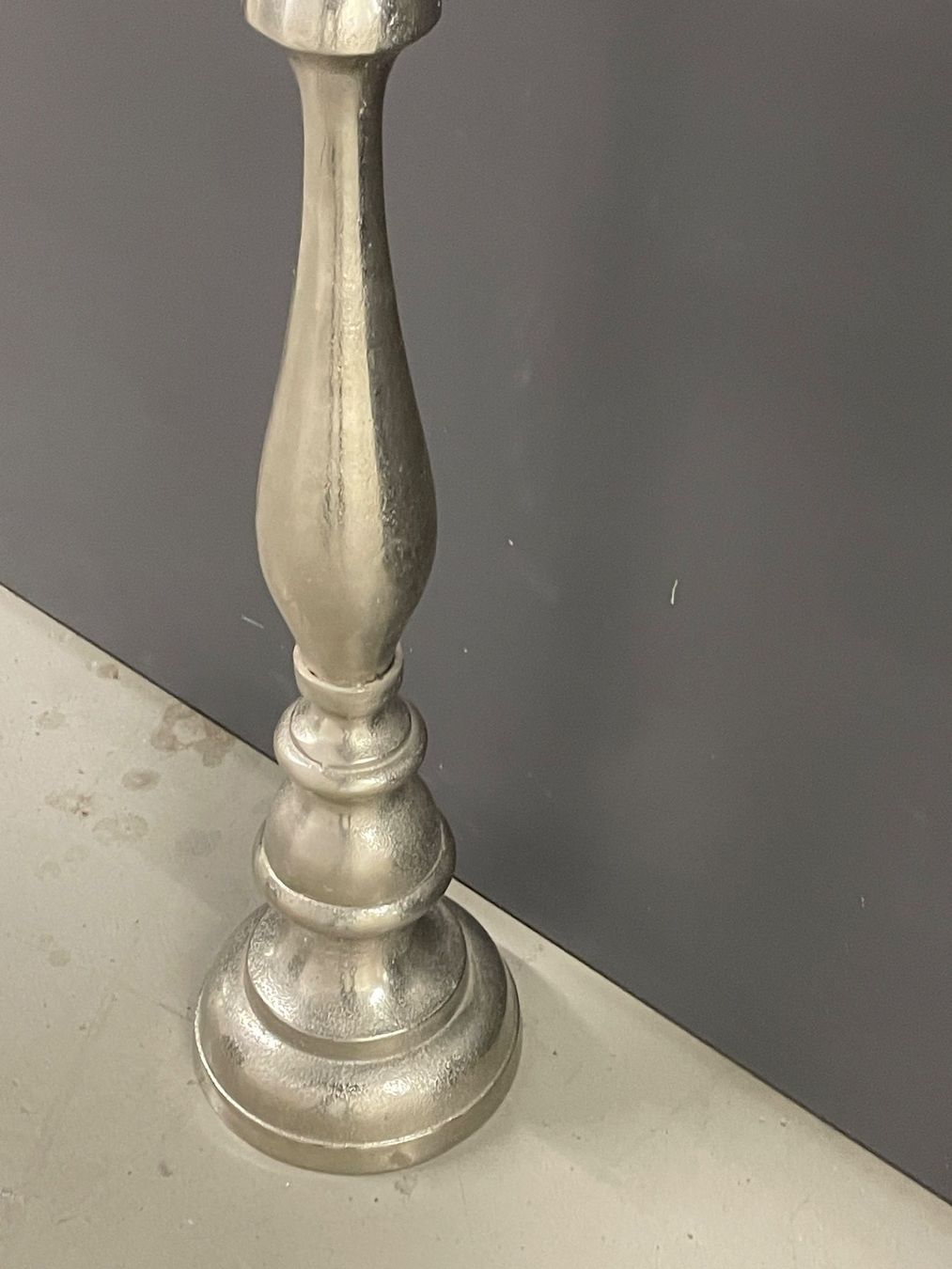 Portacandele: Grosser schöner Aluminium Kerzenständer – Nuovo (secondo la descrizione) da Volketswil venduto da rubin74 5