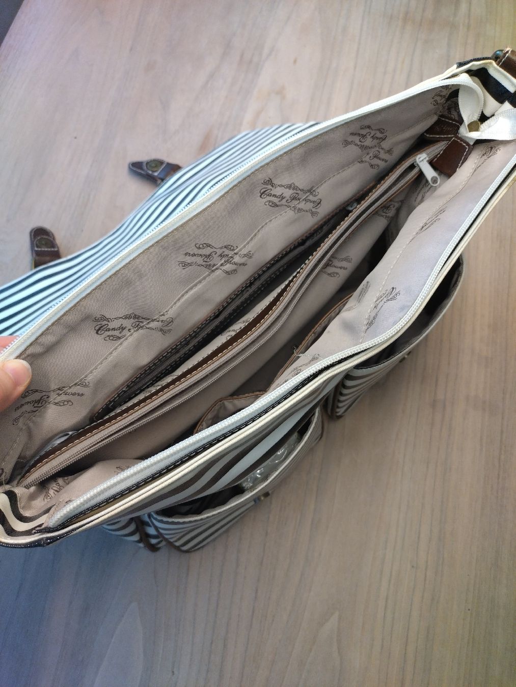 Candy Flowers Taschen für Damen: Robuste Handtasche aus Kunststoff – Gebraucht aus Sempach von Dachkatze 2