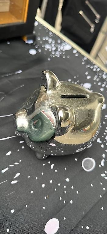 Salvadanai: Silbernes Sparschwein, glänzend, Figur Schwein – Usato da Ostermundigen venduto da Sinlimite37