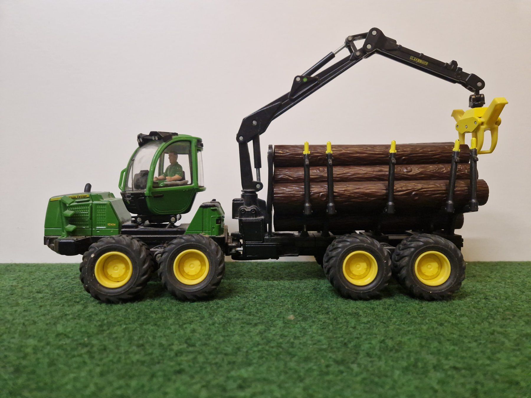Siku Giocattoli: John Deere Forwarder Siku 4061 in 1:32 – Usato da Thun venduto da ZweifelChipss