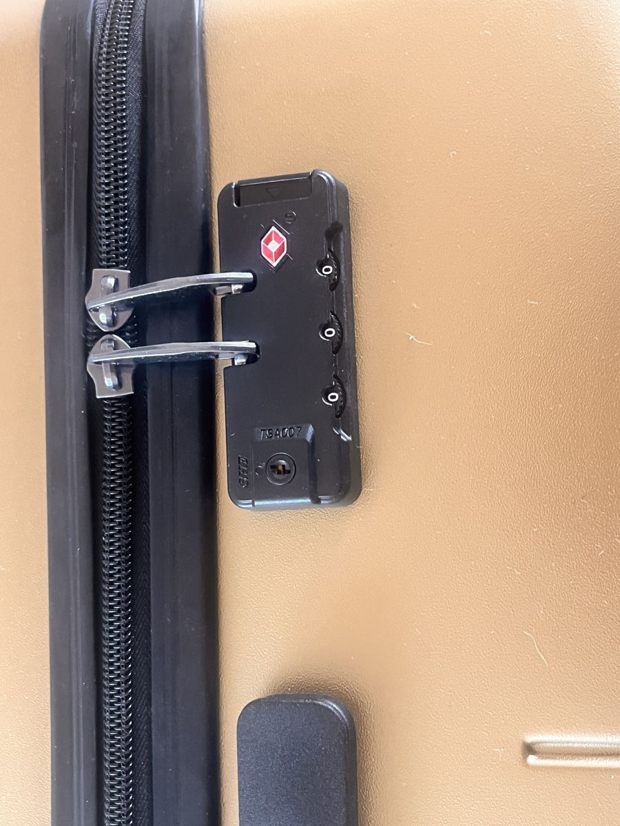 Valises de voyage: Rollkoffer Gold, Neuwertig – Neuf (Voir description) à Laupen BE par Rohe5500 3
