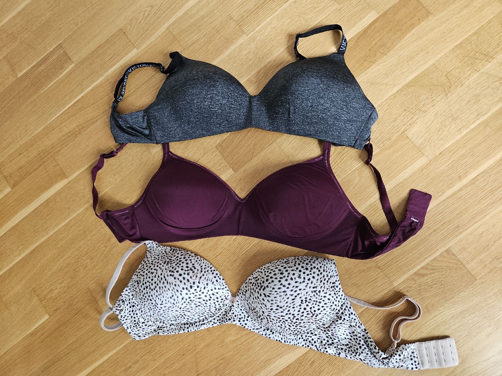 Victoria's Secret Altra biancheria intima: BHs Victoria's Secret Grösse 34 D/E – Usato da Bülach venduto da fro_rrm5