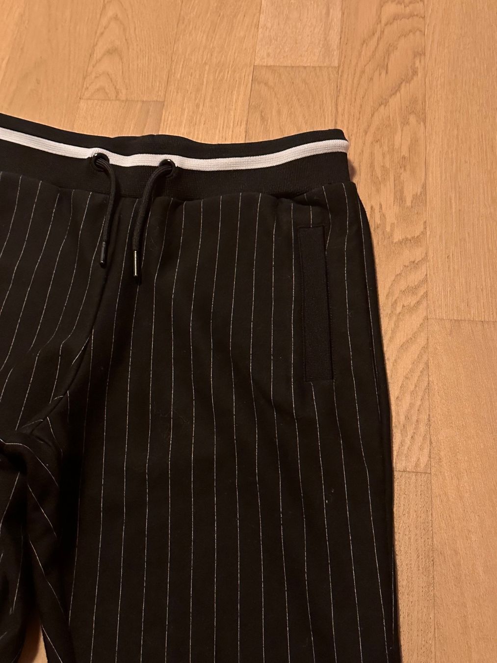 DKNY Hosen: DKNY Kinderhose Grösse 152 - Top Zustand – Gebraucht aus Dübendorf von TojaRose 3