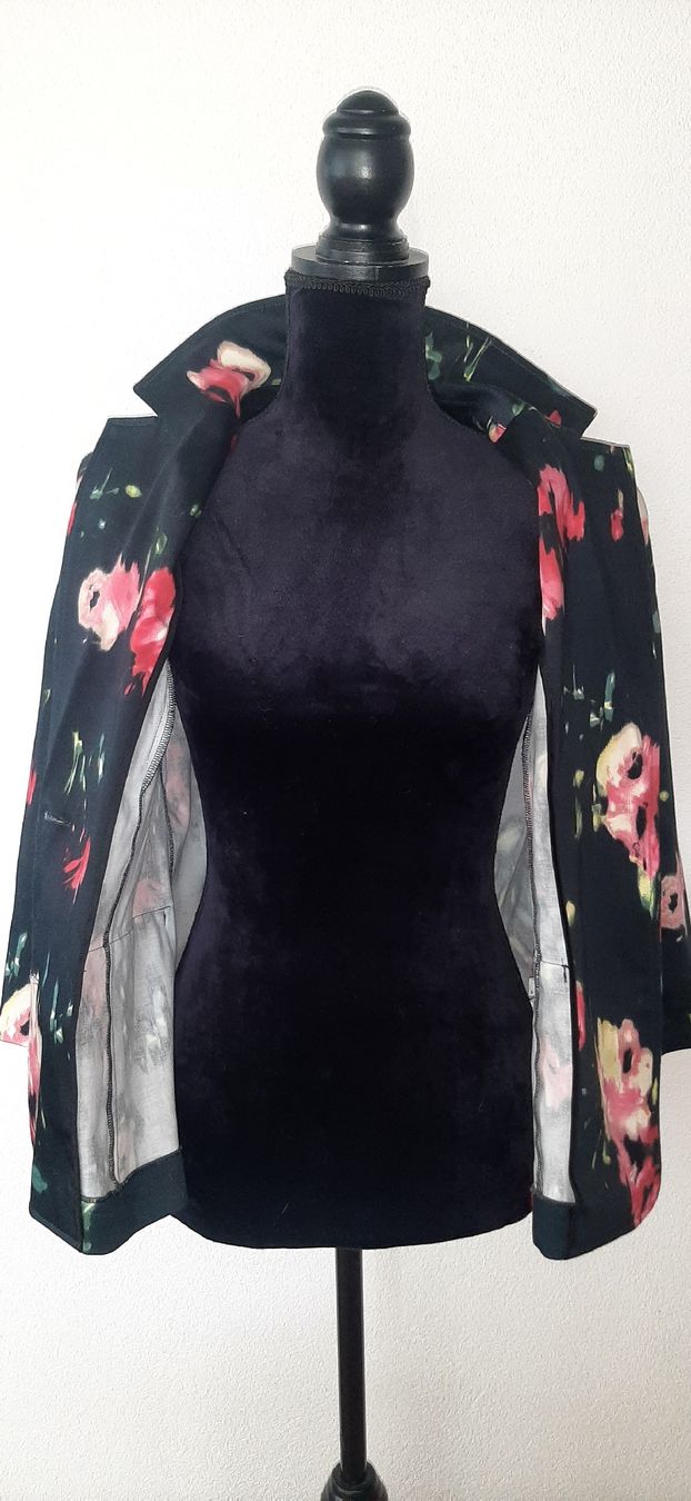 Peter Hahn Giacche: Peter Hahn Blazer Blumenmuster schwarz bunt Grösse 40 – Usato da Uster venduto da kgw78 4