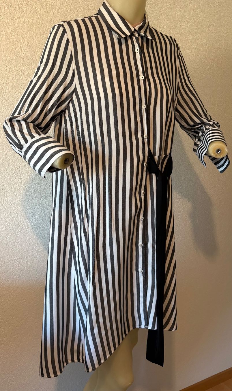 Vestiti: Hemdkleid grM – Usato da Niederbipp venduto da fashionfuchs 4