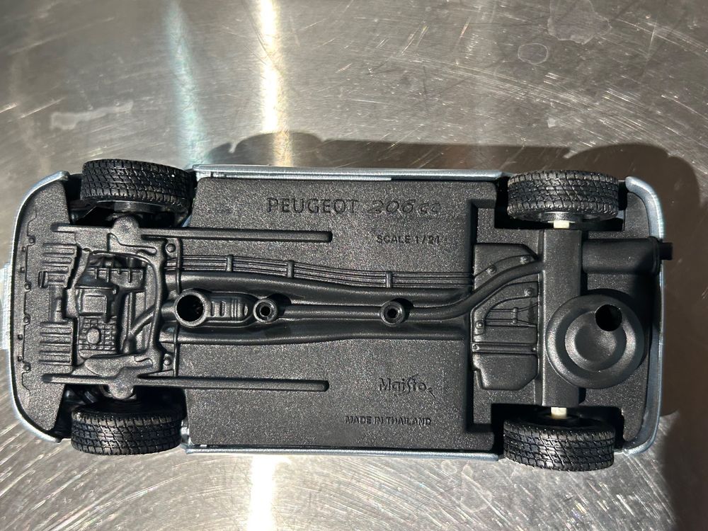 Peugeot 206 cc 1/24 6