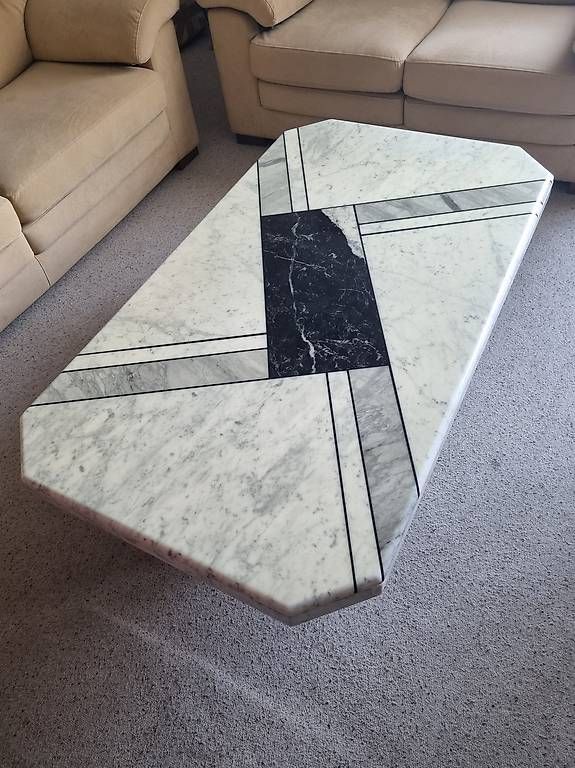 Tavoli: Table basse en marbre de Carrara. Pièce unique – Nuovo e nell'imballaggio originale da Lausanne venduto da casa56 1