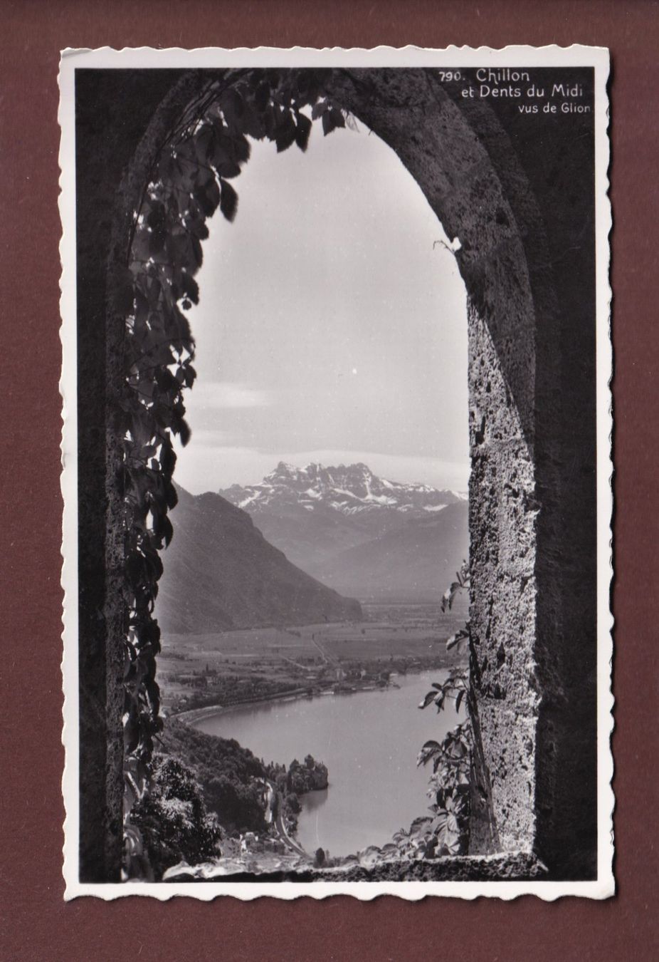 Cartes postales: CHILLON vu de GLION - 1951 – D'occasion à Pully par nicecards