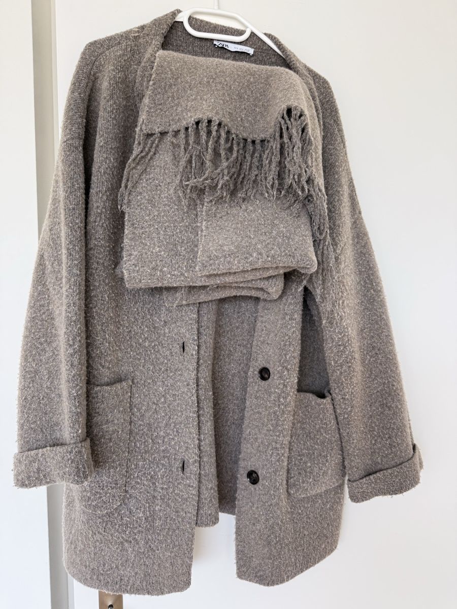 Zara Cappotti: Manteau avec écharpe Zara – Usato da Monthey venduto da sen_6ckr 1