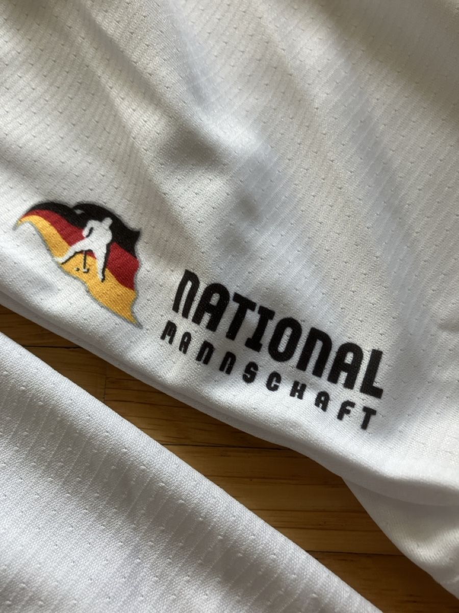 Bauer Canottiere & Pantaloni: Eishockey Trikot Deutschland – Usato da Steffisburg venduto da muggenstutz31 1