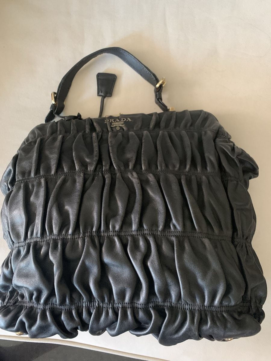 Prada Taschen für Damen: Prada Tasche – Gebraucht aus Bergdietikon von zor_856j 8