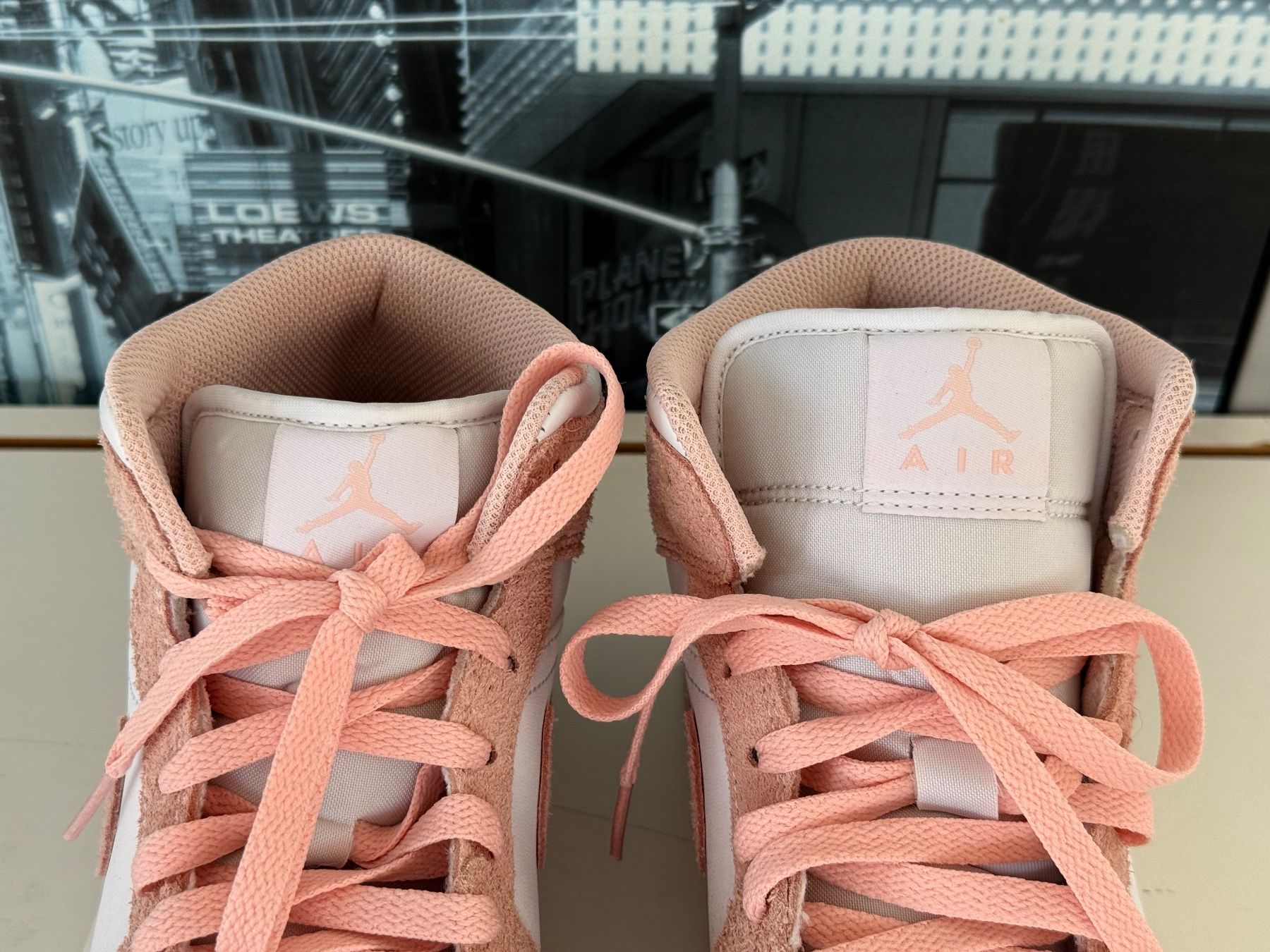 Jordan Scarpe da uomo: Air Jordan 1 Mid Grösse 42 – Usato da Kilchberg ZH venduto da KellerCI 1