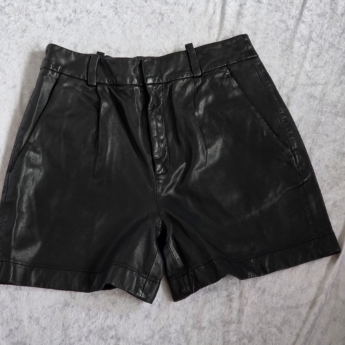 Marc O'Polo Pantaloni: Leder-Shorts-Marc O'Polo – Nuovo (secondo la descrizione) da Pfäffikon SZ venduto da hrs_k2tn