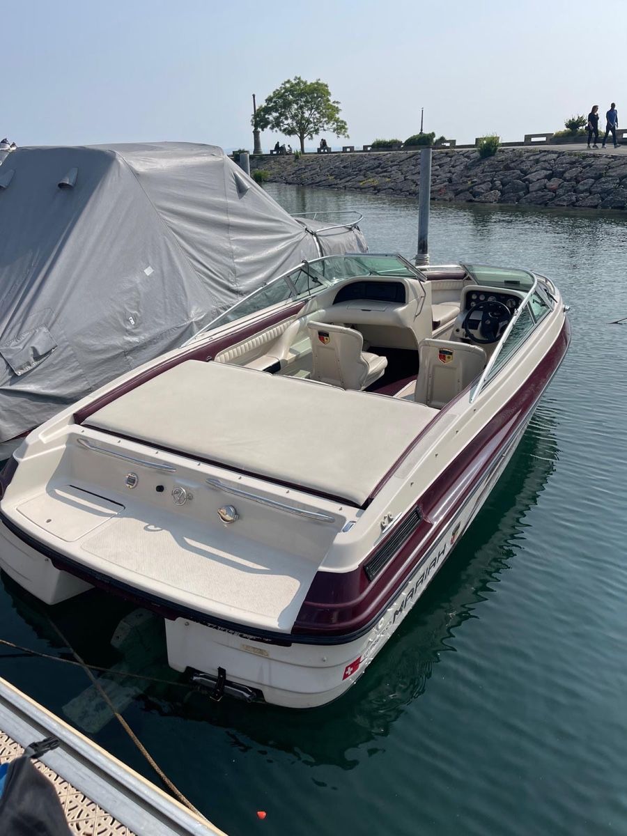 Mariah Bateaux: Bateau à Moteur 8 places – D'occasion à Neuchâtel par bri_859z