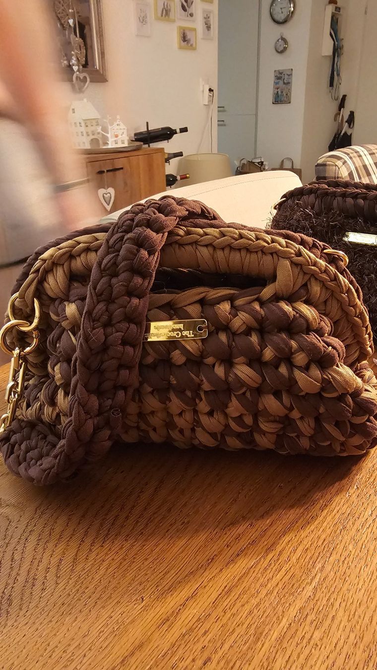 Borse da donna: Brauner trendiger Clutch Unikat – Nuovo e nell'imballaggio originale da Fehraltorf venduto da lisam16 6