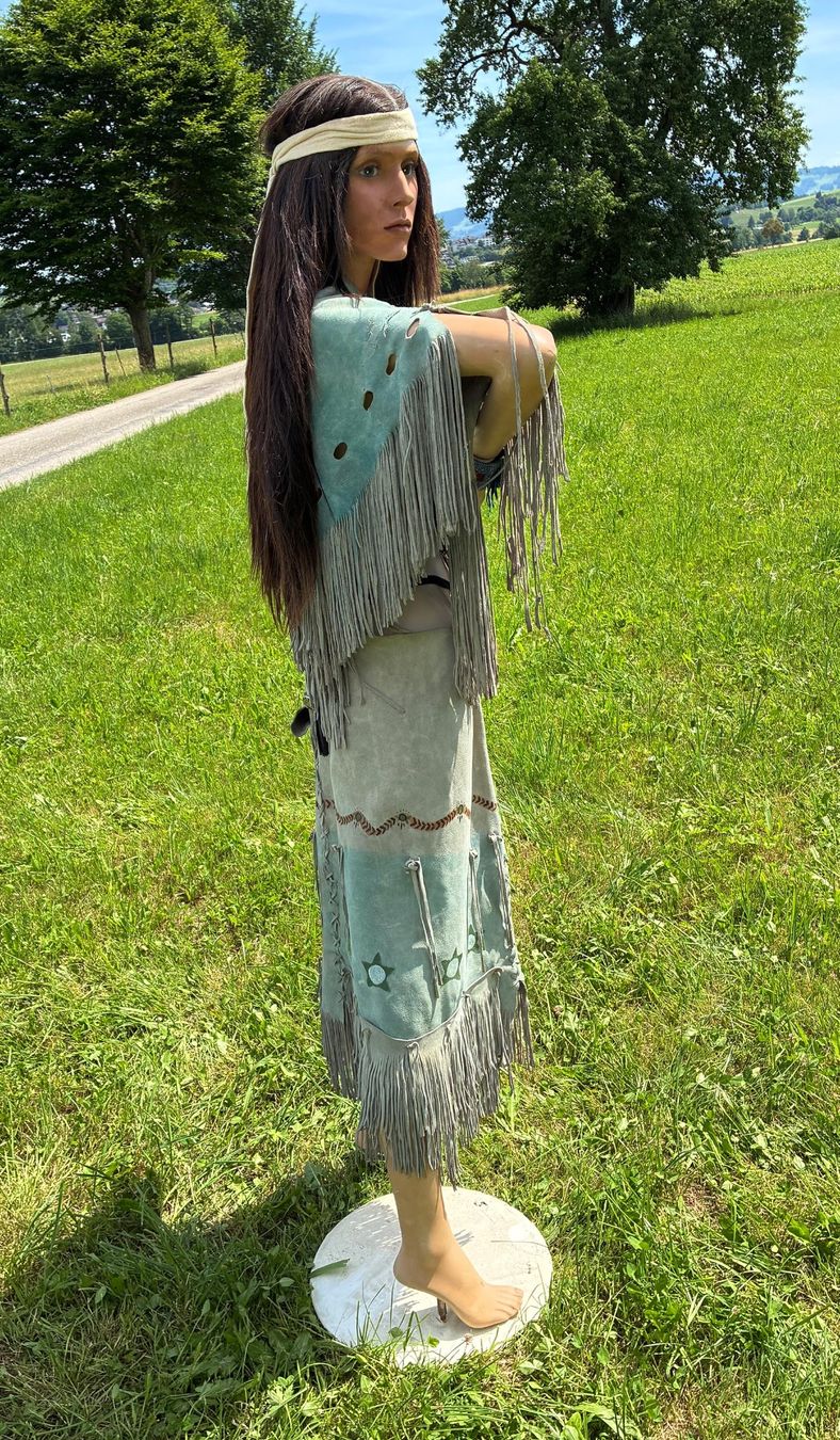 Statuette: Indianer Frau Sioux – Usato da Bäretswil venduto da robsonantik 4