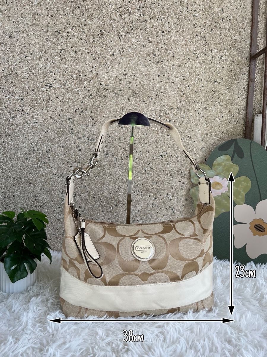 Coach Borse da donna: Coach Hobo Tasche Monogram Canvas Beige Leder 38cm Breit – Usato da Eggenwil venduto da CNSRVINTAGE 4