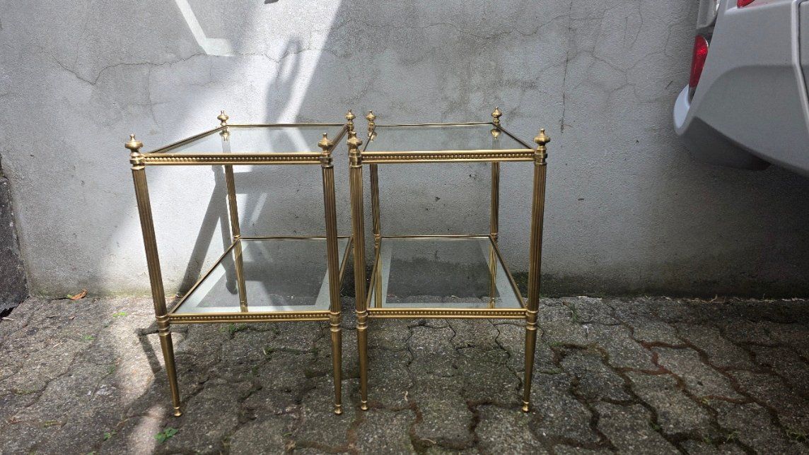 Comodini: Messing-Beistelltische, ein stilvolles Set – Usato da Itingen venduto da BrockSchopf 3