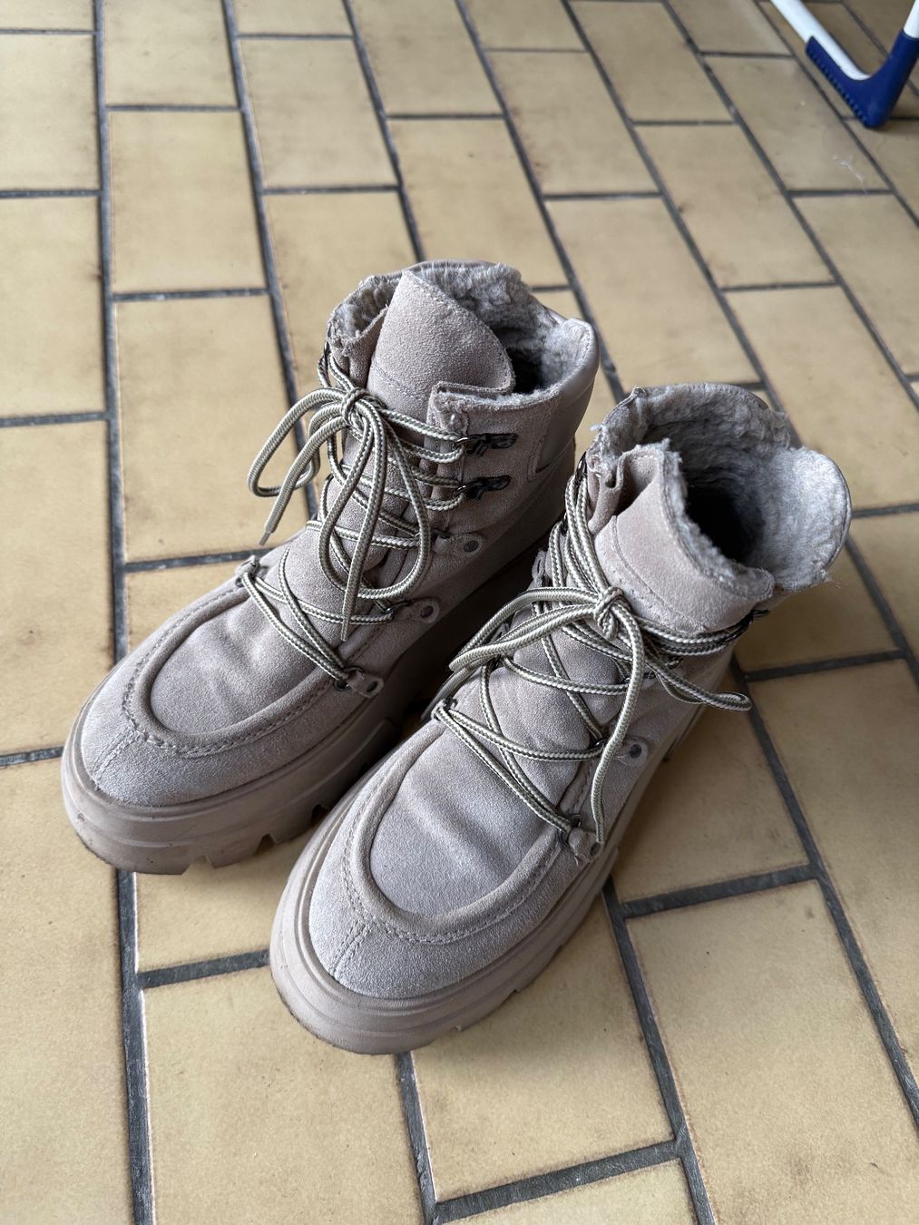 Marc O'Polo Damenschuhe: Winterstiefel mit Wolle, Gr. 37 – Gebraucht aus Adliswil von NidB