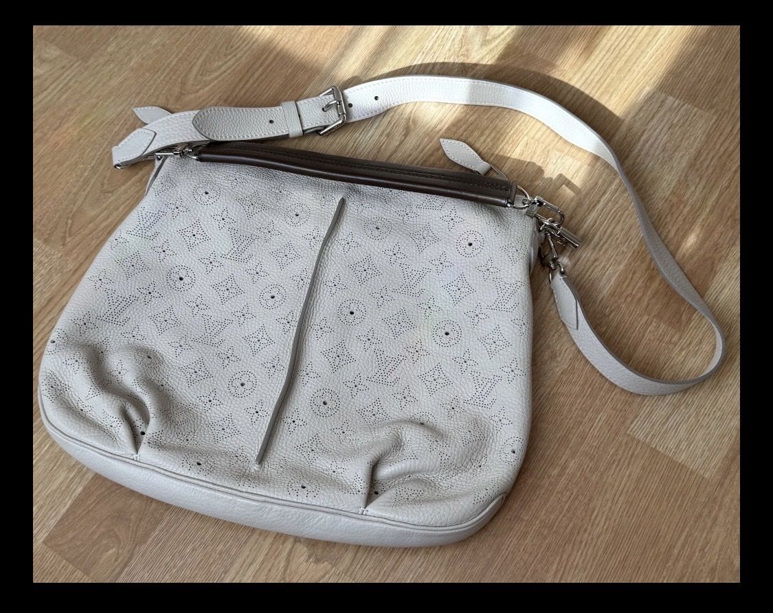 Louis Vuitton Borse da donna: Louis Vuitton Mahina – Nuovo (secondo la descrizione) da Hochdorf venduto da Forestgreen 3