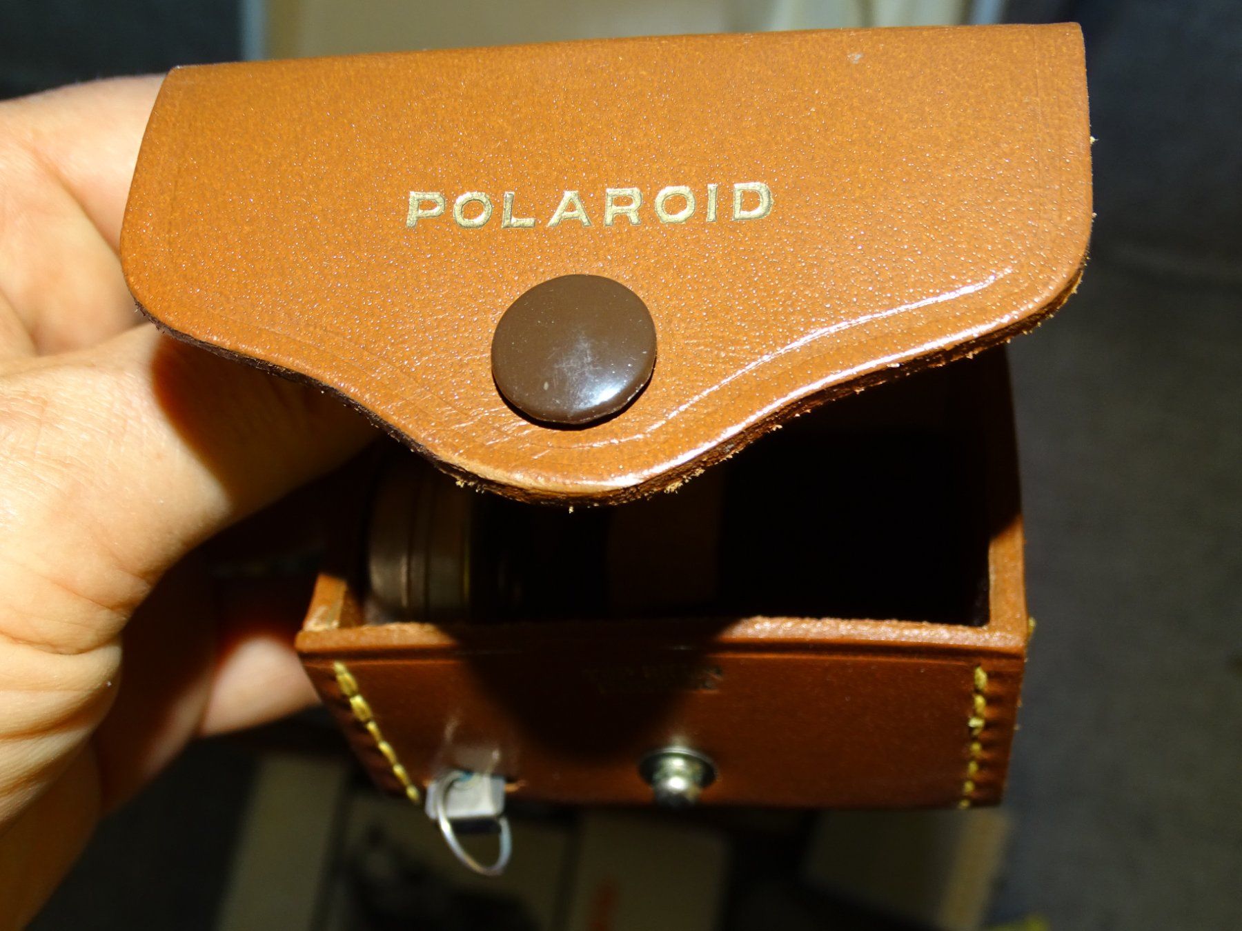 Polaroid Fotocamera: Polaroid Box mit Polaroid Blitzgerät – Usato da Hirzel venduto da Musicman03 3