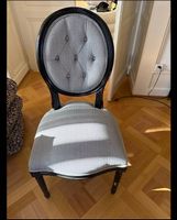 Table Wallace et 8 chaises Louis Philip Eichholtz