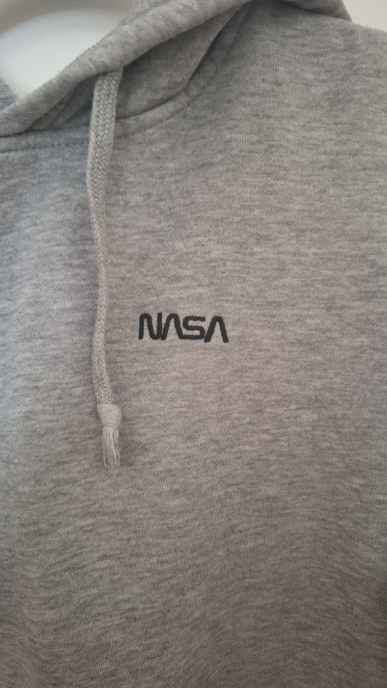 H&M Pullover & Sweatshirts: Hoodie H&M Divided NASA grey size S – Gebraucht aus Hausen am Albis von ann_2kkx 2