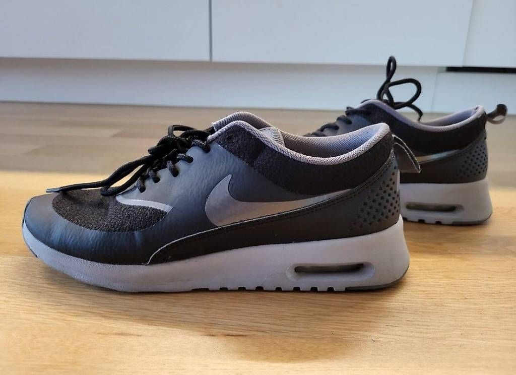 Nike Scarpe da donna: Air Max Thea Schuhe – Usato da Winkel venduto da aivahmolina