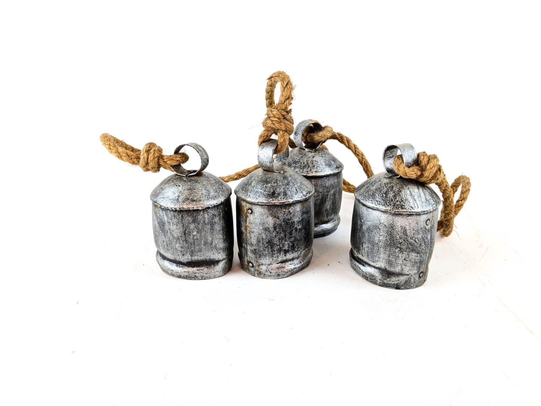 Cloches & sonnailles: 4 KUHGLOCKEN – D'occasion à Thun par Restwert_Thun
