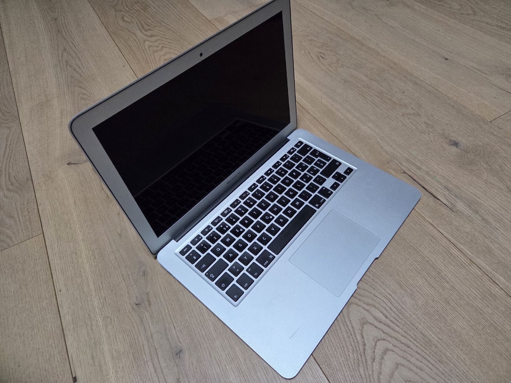 Apple Notebook: MacBook Air, 13-inch, 2015 – Usato da Altwis venduto da annapreisig 2