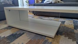 Weisser, moderner Couchtisch – Top Zustand