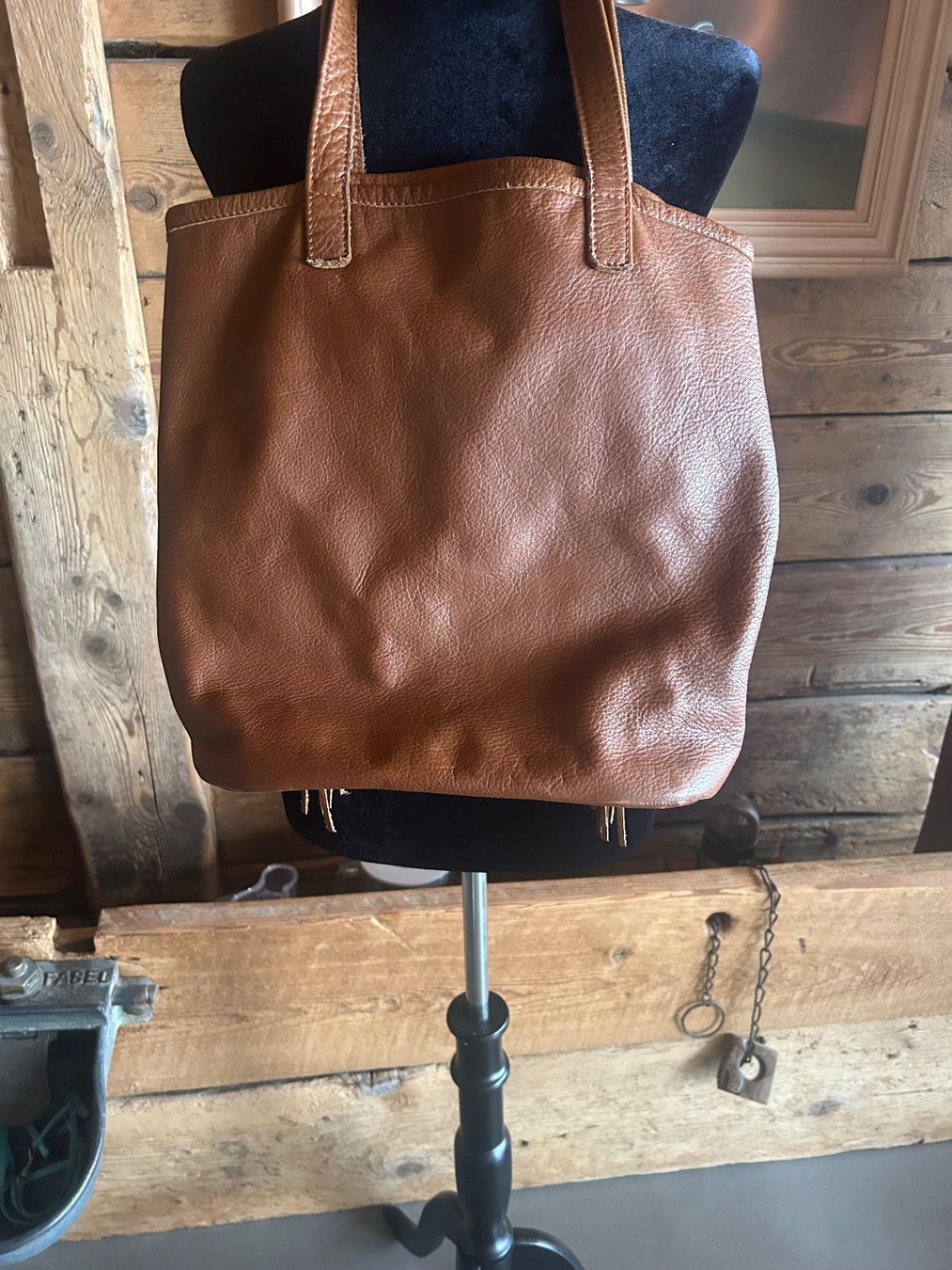 Borse da donna: Sac en cuir – Usato da Val-d'Illiez venduto da Dombou 1