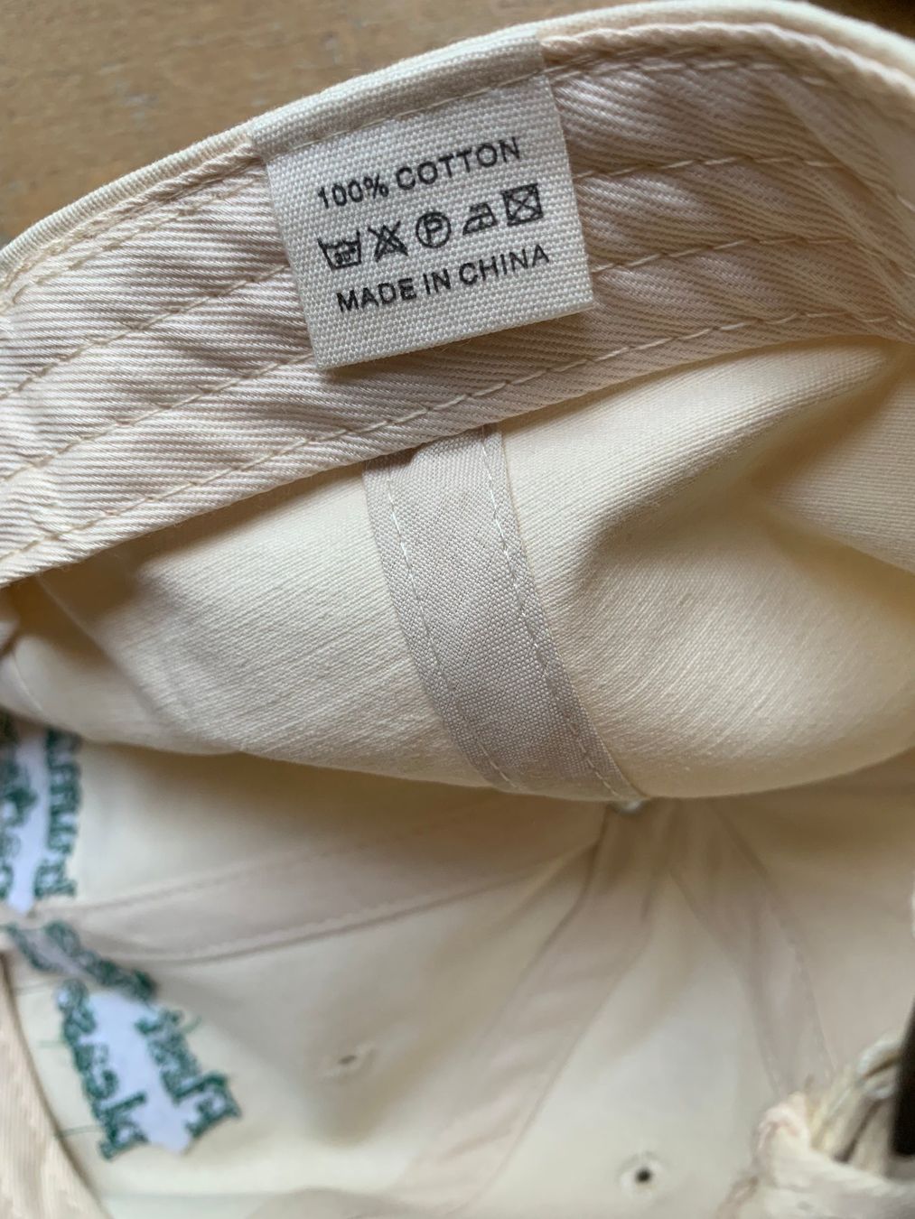 Copricapi, berretti & cappellini: Cap/Kappe/Hut mit Stickerei – Nuovo (secondo la descrizione) da Winterthur venduto da Drachenrose 5