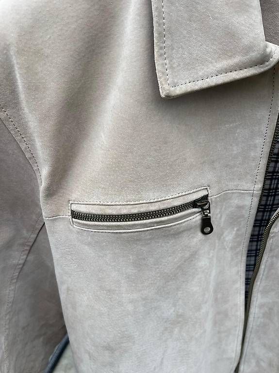 Vestes: Wildlederjacke beige – D'occasion à Therwil par niggidaetsch 2