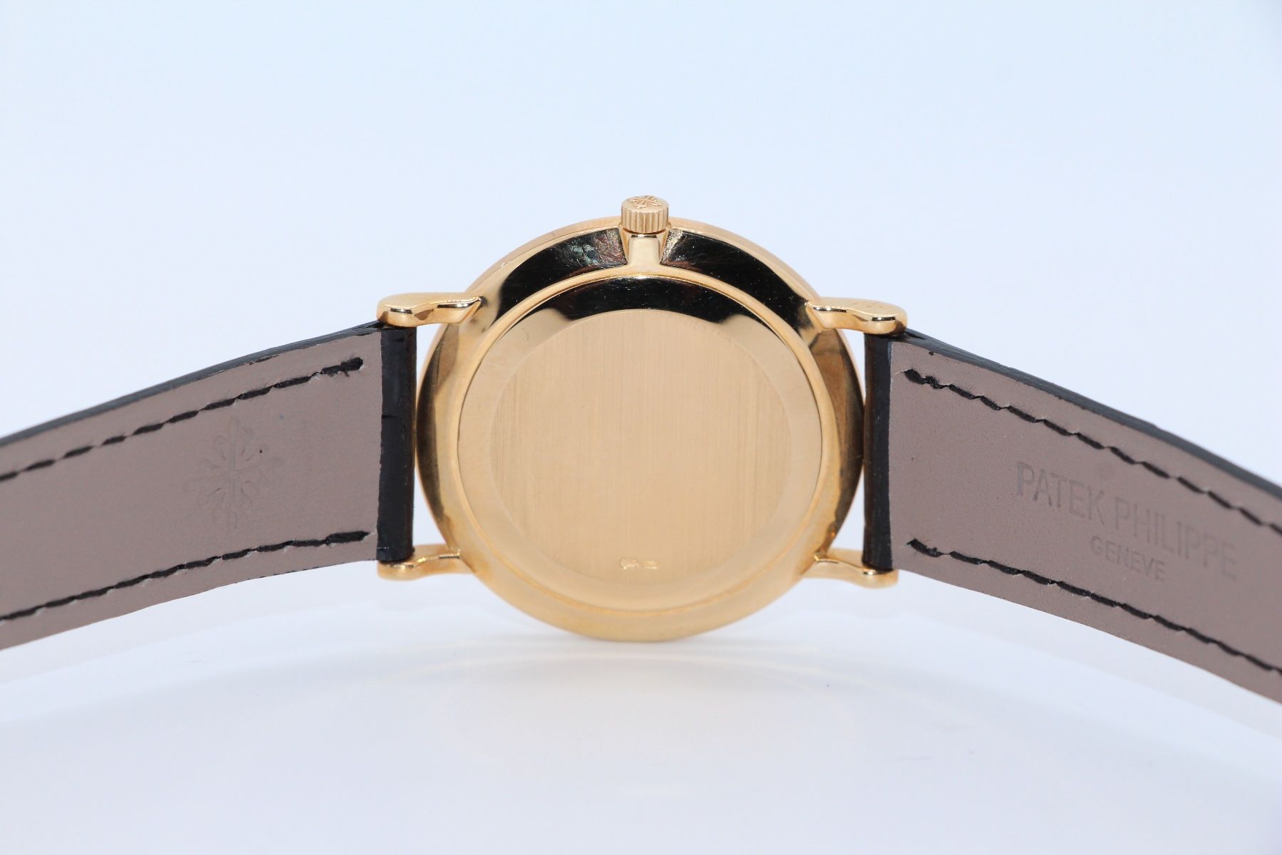 Patek Philippe Uhren: Patek Philippe Calatrava Gelbgold Ref. 3919J, Original Box – Gebraucht aus Zug von eMDi_Collection 6
