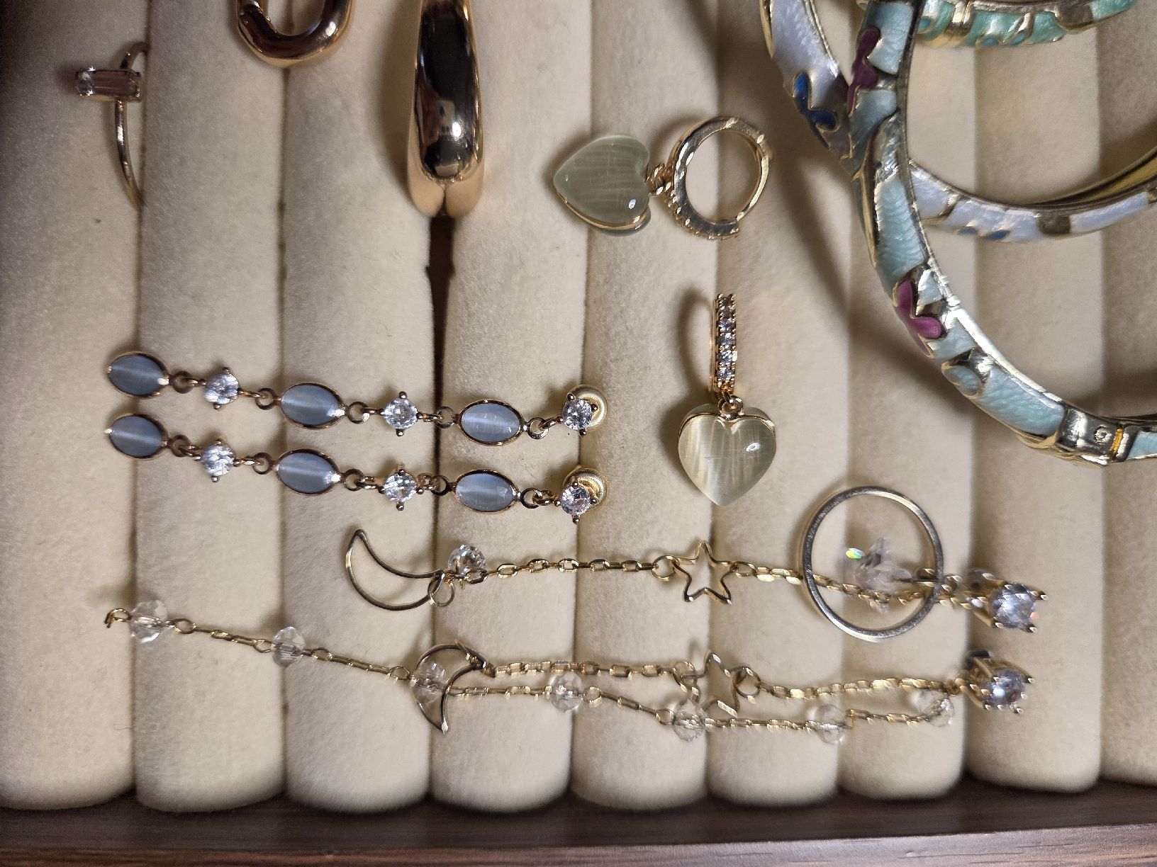 Autres bijoux: Schmucksammlung – Neuf (Voir description) à Basel par Hagksbn 3