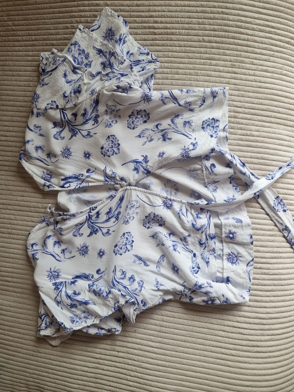 Camicette: Bluse bauchfrei ca. Gr. 42/L – Usato da Buttwil venduto da SabrinaA03 1