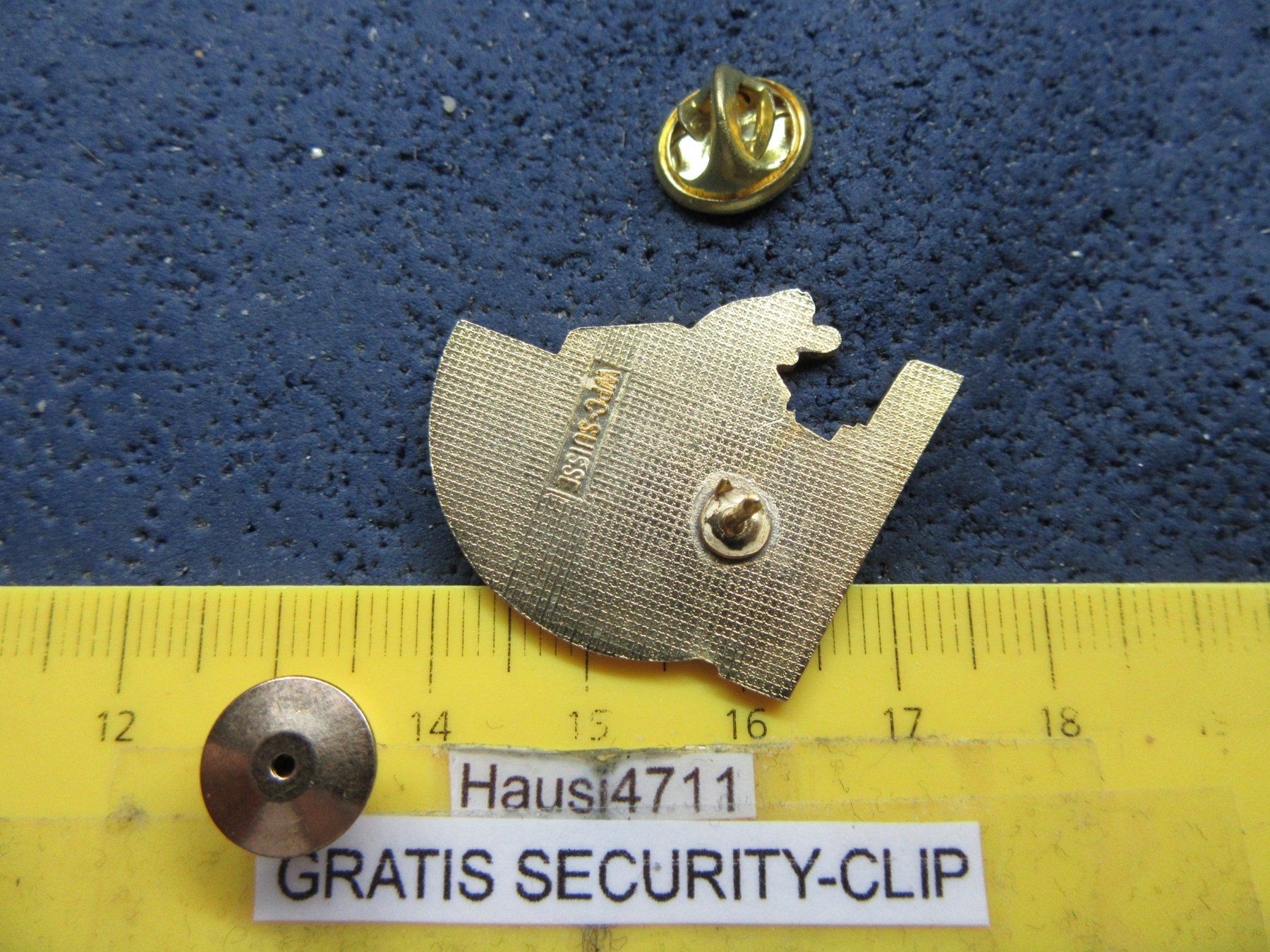 Swiss Placchette & Badge: WASSERFALLEN SEILBAHN PIN ENAMEL GOLDIG MIT SECURITY-CLIP – Usato da Ettingen venduto da Hausi4711 1
