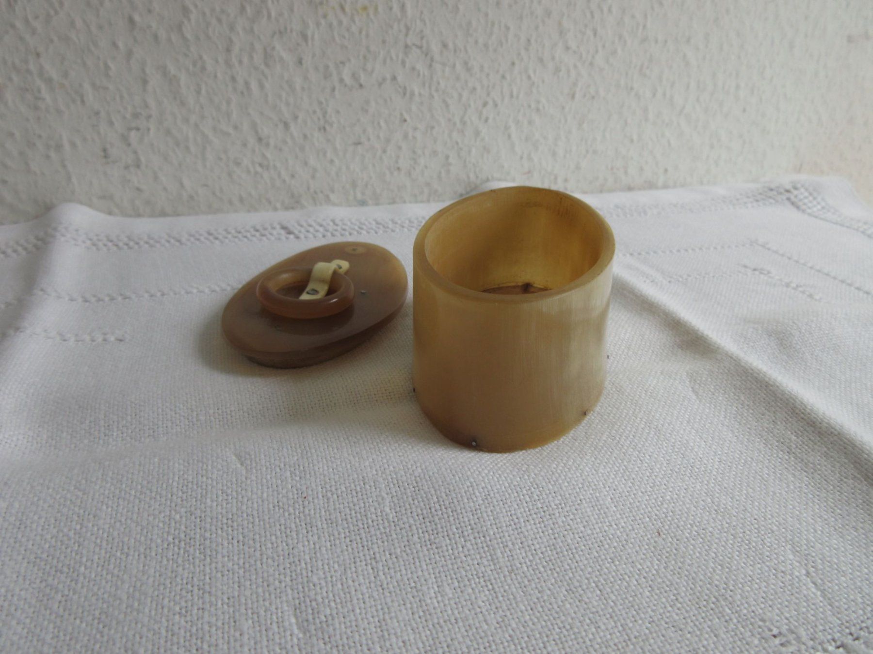 Tabacchi: Antike Schnupftabakdose aus Horn, ca. 1930 – Usato da Binningen venduto da mondoantico 2