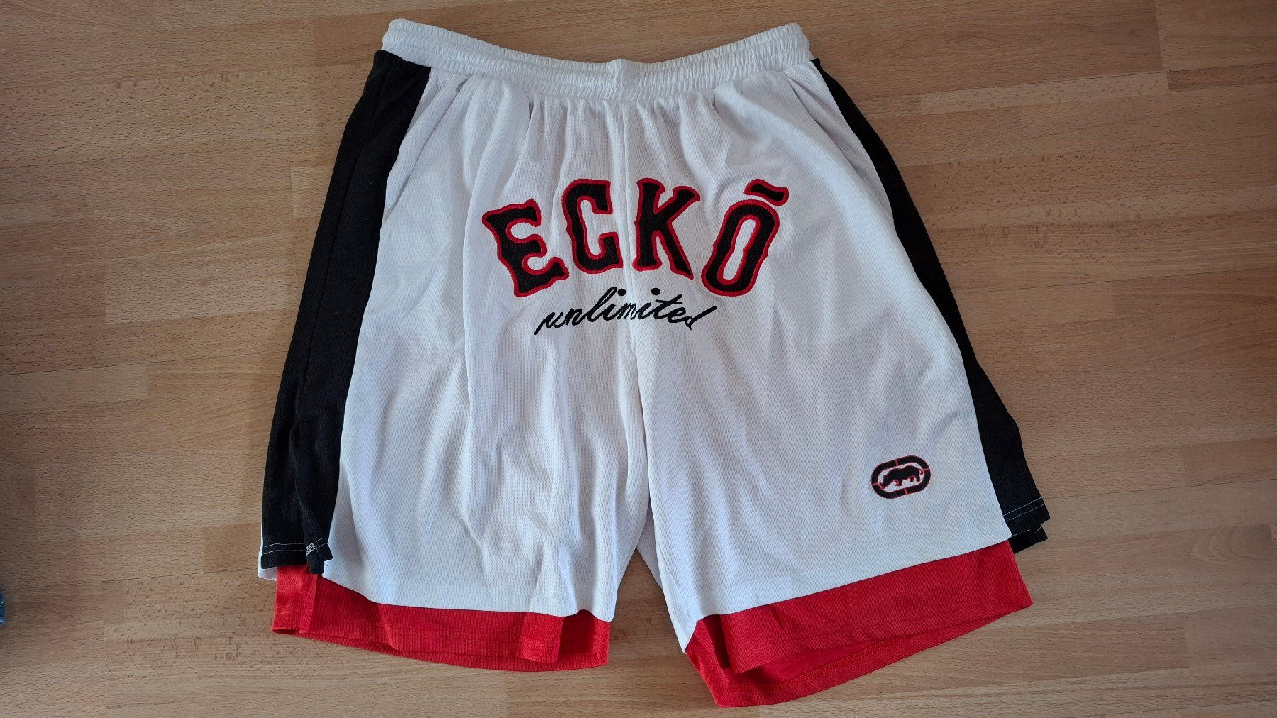 Canottiere & Pantaloni: Ecko Ultd Shorts 4XL – Usato da Wallisellen venduto da fre_fnc7