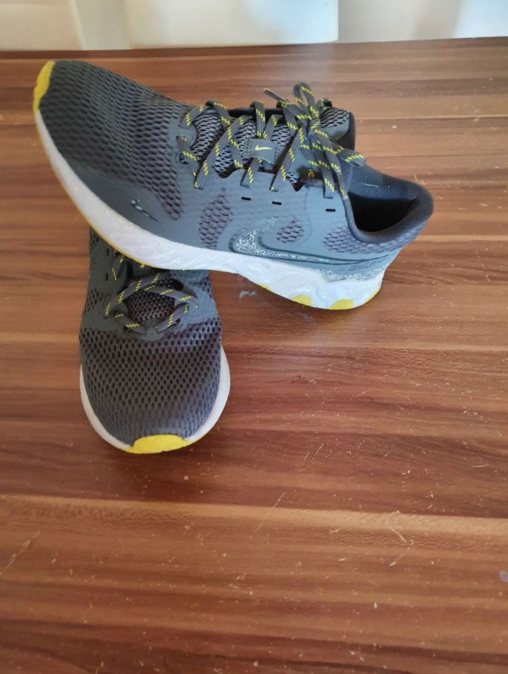 Nike Scarpe da uomo: Nike Running Sneaker - AB 79.- – Usato da Kriens venduto da saleworld