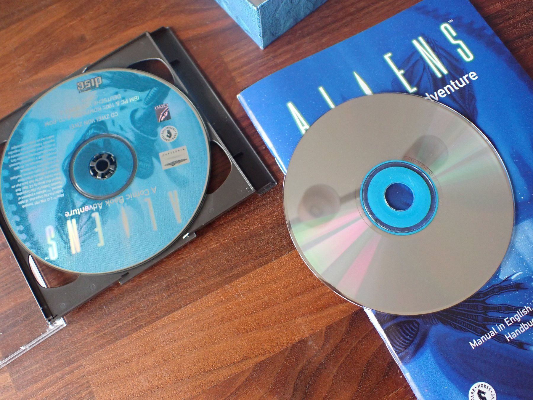 Spiele: ALIENS "A Comic Book Adventure" Computer Spiel mit 2 CD – Gebraucht aus Geroldswil von boy5toy 5