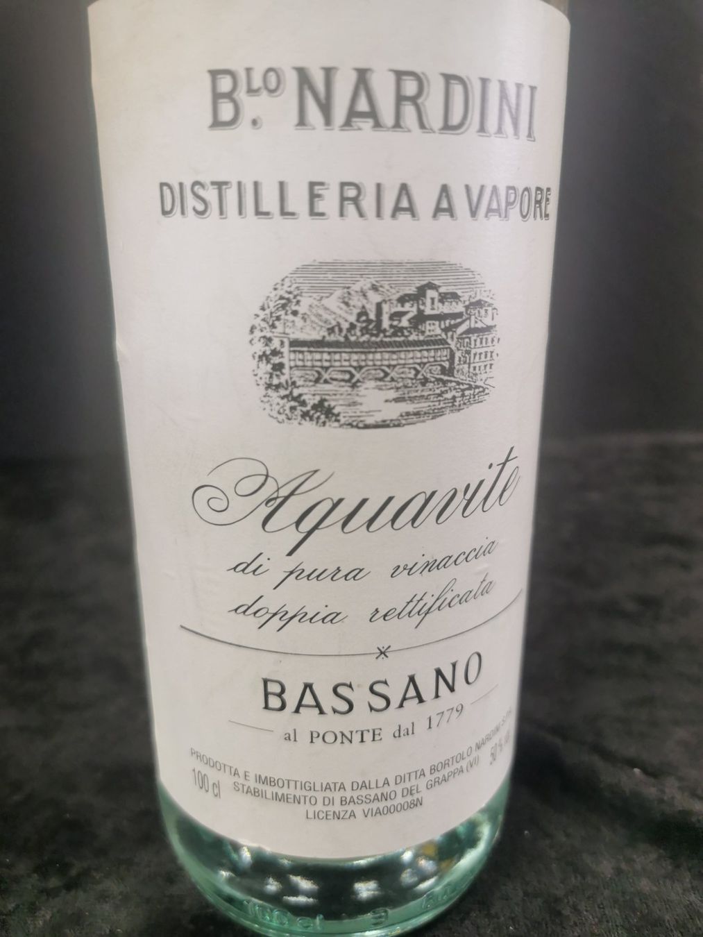 Spirituosen: ANCIENNE BOUTEILLE ENTAMÉE DE GRAPPA – Gebraucht aus Genève von Leboucheoreilles 1