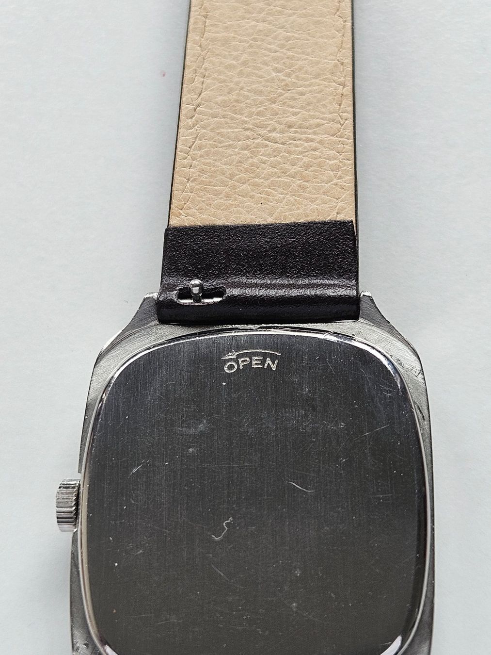 IWC Uhren: 294 IWC Quartz Date – Gebraucht aus Berikon von mmm21 7