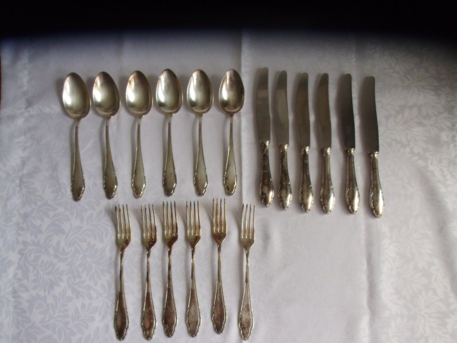 Set di posate: Besteck versilbert Wellner 90/45   18 - teilig – Usato da Walenstadt venduto da Pluisa 7